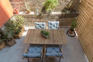 Cozy Flat with Terrace & Patio, next to Lycabettus