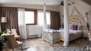Double Room with Balcony and Sea View room in Fuego Design Suites
