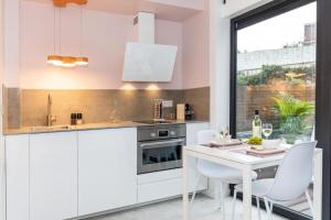 2 rooms Sea Breeze loft apartment II terrace family Scheveningen The Hague