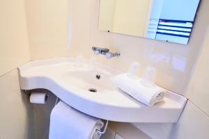 Hotels Premiere Classe Lille - Villeneuve d’Ascq - Stade Pierre Mauroy : Chambre Double