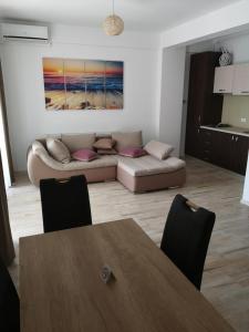 VELVET RESIDENCE