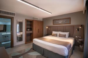 Marbella Resort image 5