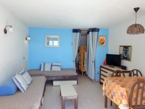 Appartements SUTUDIO 1ERE LIGNE MER, PKG, PISCINE,TENNIS, PLAGE : photos des chambres