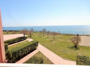 Appartements SUTUDIO 1ERE LIGNE MER, PKG, PISCINE,TENNIS, PLAGE : photos des chambres