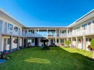 A 1 A Super Inn - فلاغلار بيتش