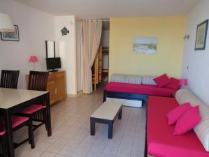 Appartements STUDIO 4 PERS, PKG, 1ERE LIGNE MER, PISCINE, TENNIS : photos des chambres