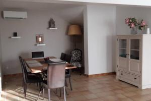 Appartements Appartement spacieux et chaleureux a Grasse : photos des chambres
