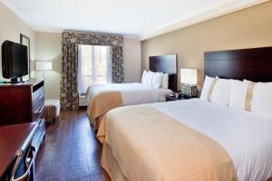 Standard Queen Room with Two Queen Beds room in Holiday Inn Macon North an IHG Hotel