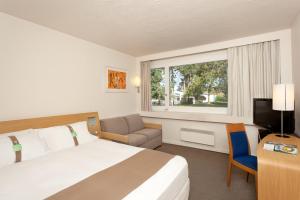 Hotels Holiday Inn Lille Ouest Englos, an IHG Hotel : photos des chambres