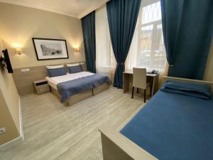 Large Double or Twin Room room in Apart-Hotel Oficer