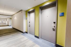 Holiday Inn Express & Suites - West Edmonton-Mall Area by IHG