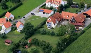 Ferienanlage Karolinenhof 2 - 阿恩多夫