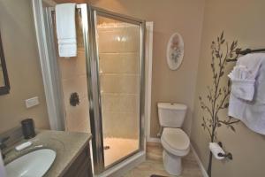 One-Bedroom Holiday Home room in 2101 Estero Blvd. #3
