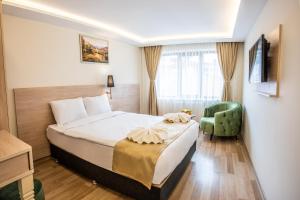 Deluxe Room room in Royal Bosphorus Hotel