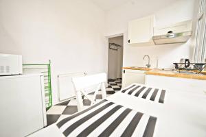 White Marina Apartment by Grand Apartments