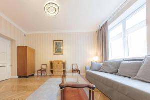 Super Luxury And Cozy Golden Apartments City Center