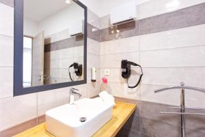 Hotels Sure Hotel by Best Western Beziers Le Monestie : photos des chambres