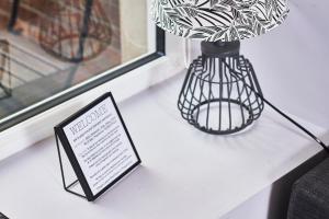 Newcastle Treasure - sleeps 4 - Lower Ground Floor