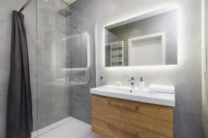 Apartments Supernova near Tauron Arena by Renters