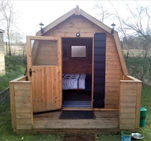 Bungalo Rum Bridge Pet Friendly Glamping Pod Clare Suurbritannia