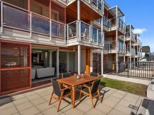 Roberts Retreat - Taupo Holiday Home - Kinloch