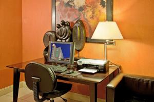 Holiday Inn At the Campus by IHG