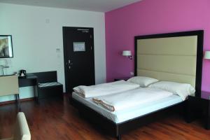 Superior Double Room room in Hotel Touring Chiasso