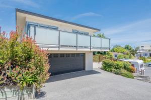 obrázek - Sun on Seaview - Paraparaumu Beach Holiday Home