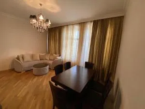 Cozy Old City Apartment - باكو