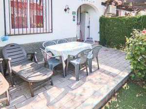 Villa 2 hab cerca piscina toboganes. wifi gratis