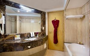 City Seasons Hotel Dubai