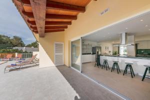 Villa Bahía de Palma - Family Only