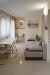 Kosmos Service Apartment Modern Spirit 1