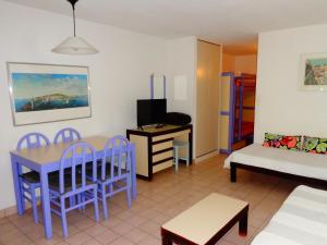 Appartements STUDIO VUE MER AVEC PKG, PISCINE, TENNIS, PLAGE DIRECT : photos des chambres