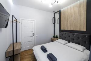 Royal apartment on Hmelnytskogo 37