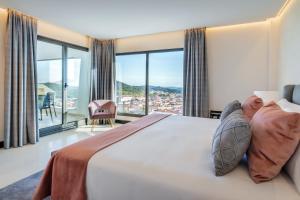 Junior Suite with hydro-massage bathtub (2 adults) room in Barceló Aracena