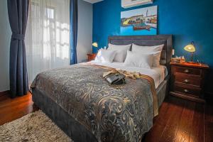 Theatre luxury rooms