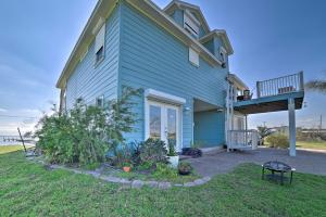 Lamar Peninsula Studio Nestled on St Charles Bay!