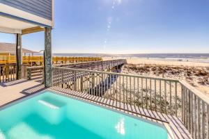 Eight Bedroom House room in Grande Vista