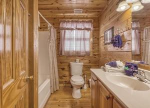 All About The View- Spacious Smoky Mountain Getaway Perfect for Families & Groups