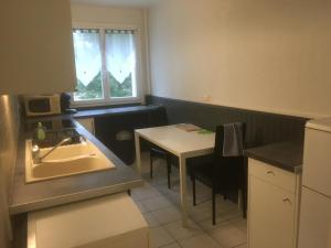 Appartements APPARTEMENT 3 LITS Parking Proche Rouen Dock : photos des chambres