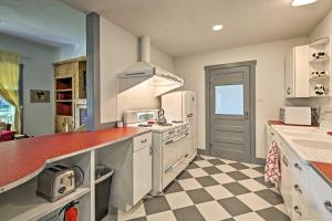 Remodeled Retro Home w Deck, Walk to Main Street!