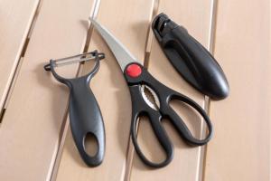 Gummi 駅徒歩12分 USJ電車1駅 EXPOシャトルバス2駅 梅田4駅