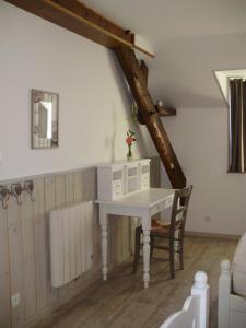B&B / Chambres d'hotes La Bastide du Moulin - Mont St Michel : photos des chambres