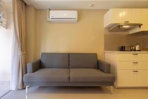 NaiHarn Sea Condo by Holy Cow, 1-BR, courtyard view