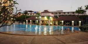 View Talay 1B by Fernando