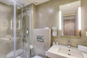 Hotels Best Western Plus Paris Velizy : Chambre Lit King-Size Supérieure