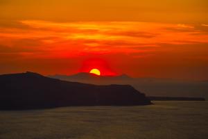 The Last Sunbeam Santorini Greece