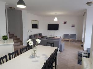 Zoli Apartmanok-Zoli Kölcsey 19 Villa