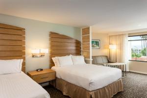 Two Queen Studio room in Holiday Inn Express and Suites La Jolla - Windansea Beach and IHG Hotel